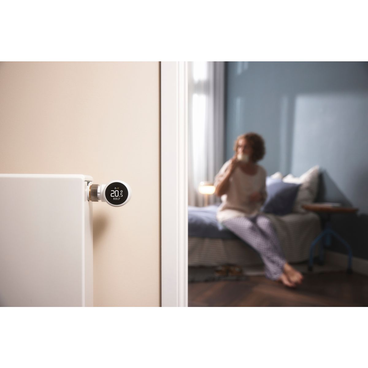 Tête thermostatique connectée X pour radiateur couleur unique, TADO