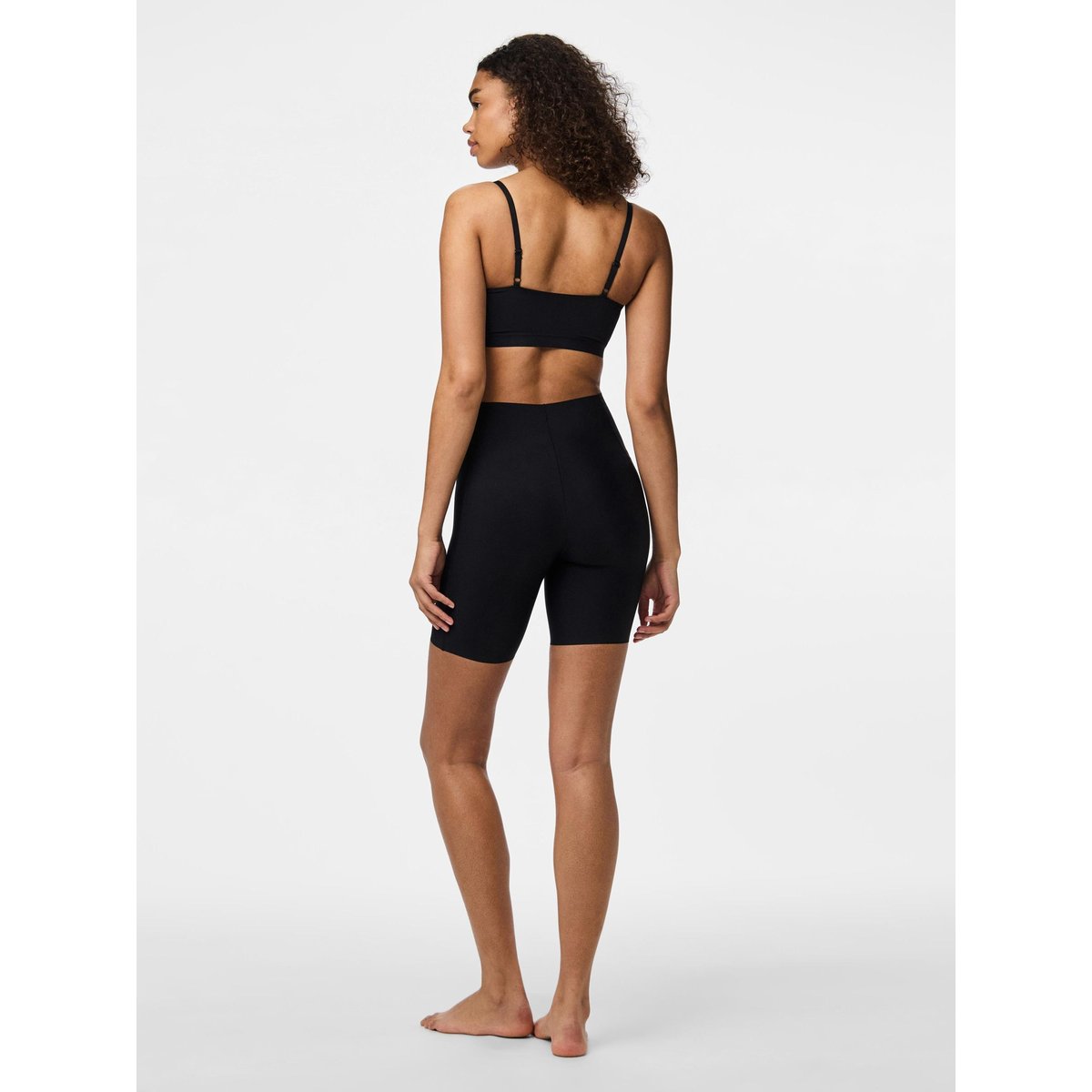 Cycliste black 1, PIECES