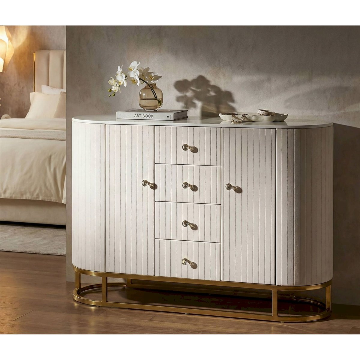 Buffet façades matelassées plateau marbre crème, doré et blanc, RECOLLECTION