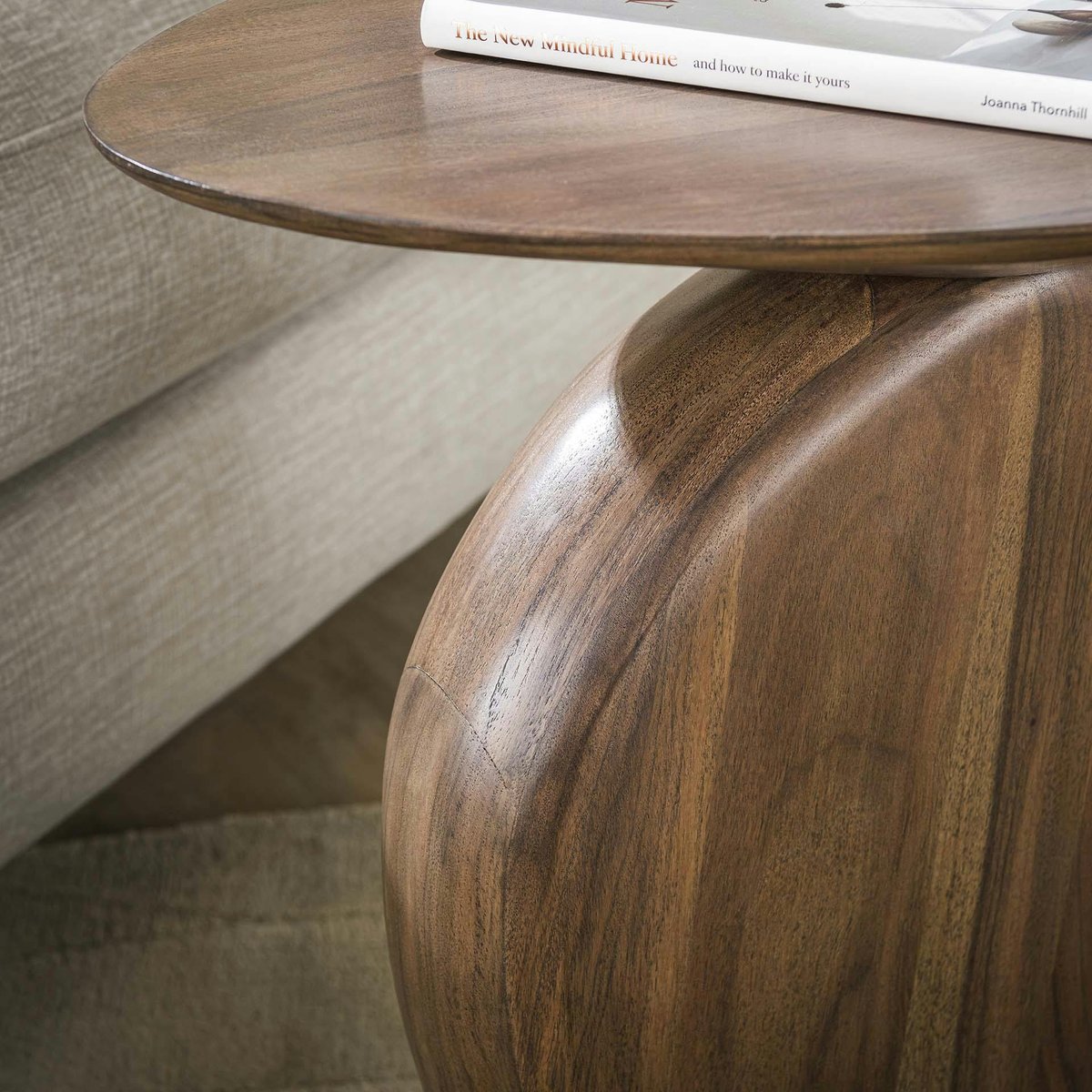 Bout de canapé en bois brun – design organique MYSORE marron, PIER IMPORT