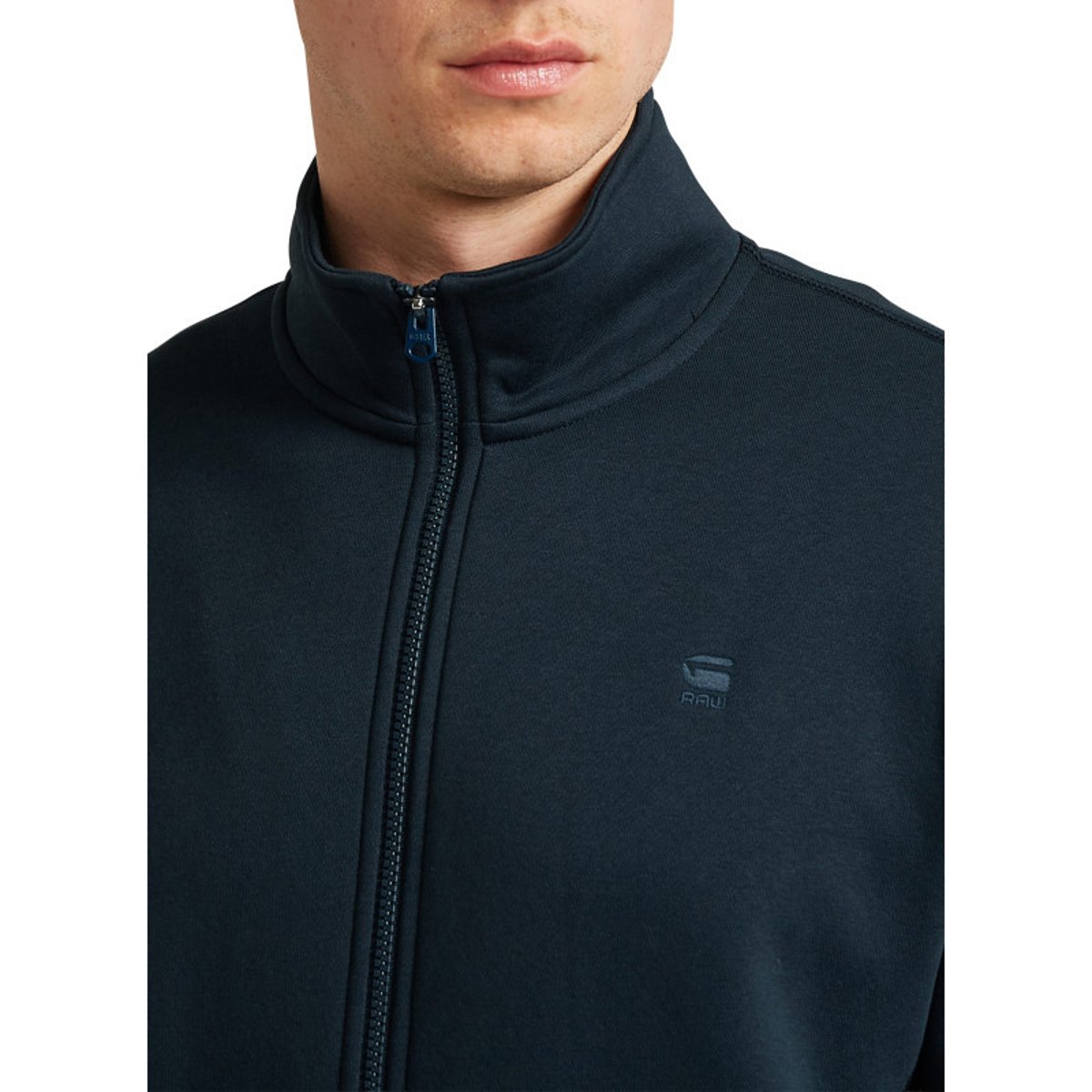 Sweat zippé bleu marine uni avec une coupe droite et un col montant bleu foncé, G-Star RAW