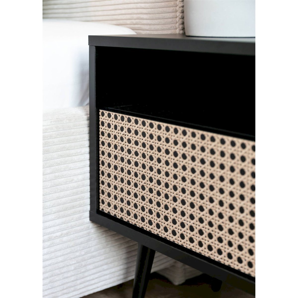 Table de chevet cannage collection BELLO noir avec décor cannage beige, RECOLLECTION