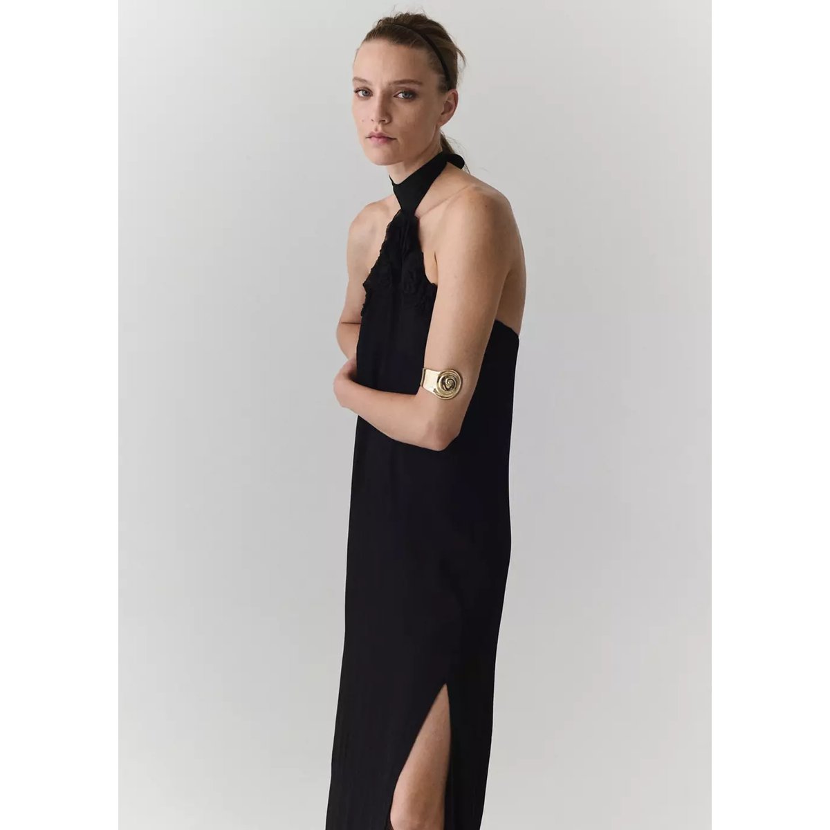 Robe halter détail à fleurs noir, MANGO