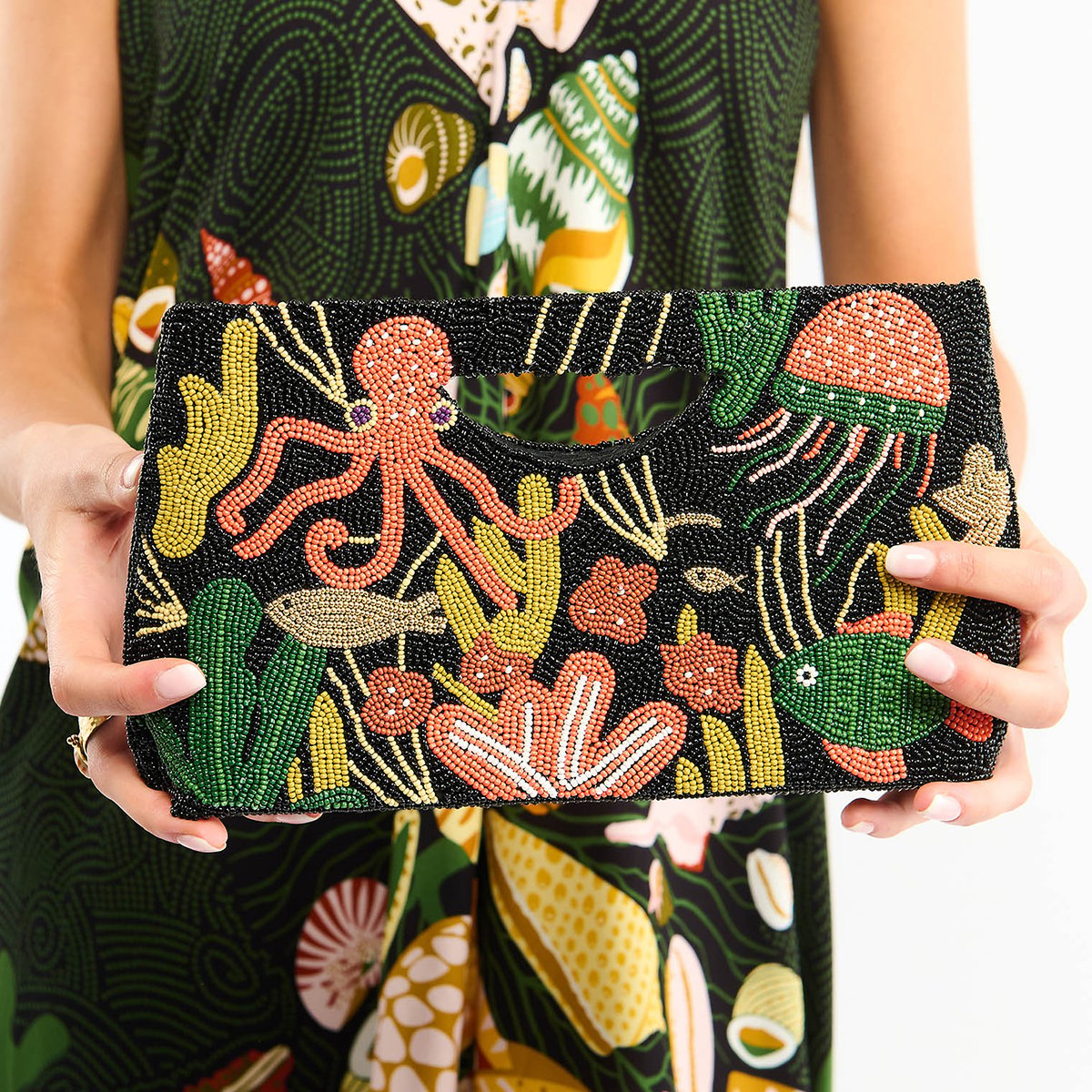 Pochette brodée de perles RAMOS noir, WILD