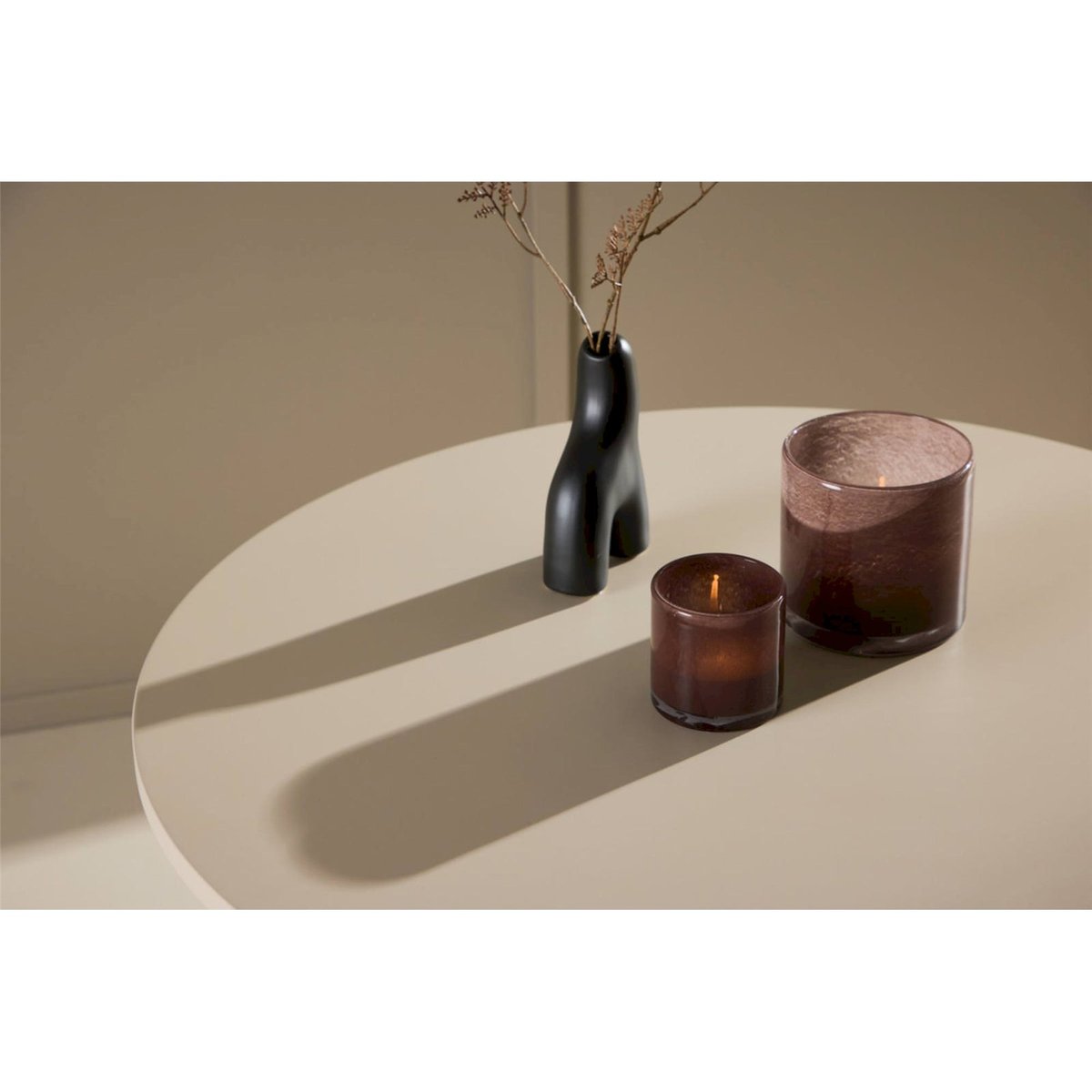 Table basse ronde sculpturale en bois CONVALDER bois foncé, RECOLLECTION