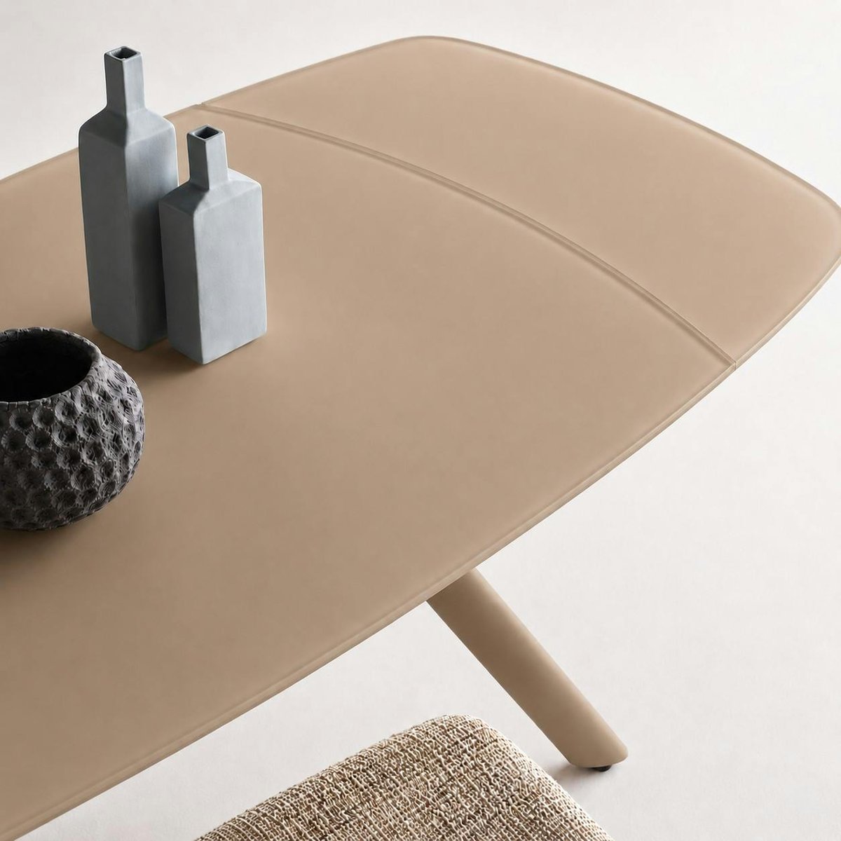 Table extensible en verre 6/8 places ALBA marron, PIER IMPORT