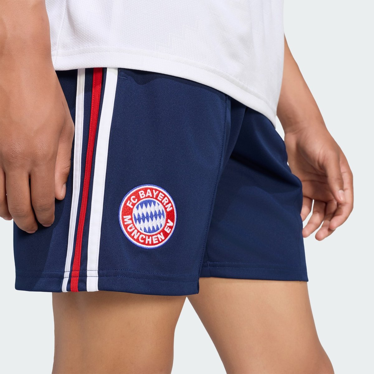 Short Extérieur Fc Bayern Munich 26/27 night indigo, adidas Performance