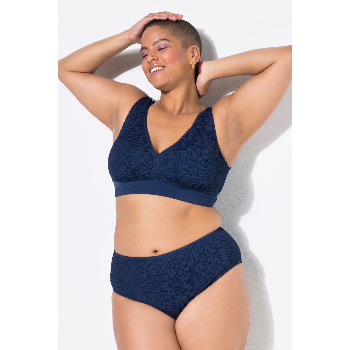 Bas de bikini taille haute, texture raffinée bleu foncé, STUDIO UNTOLD