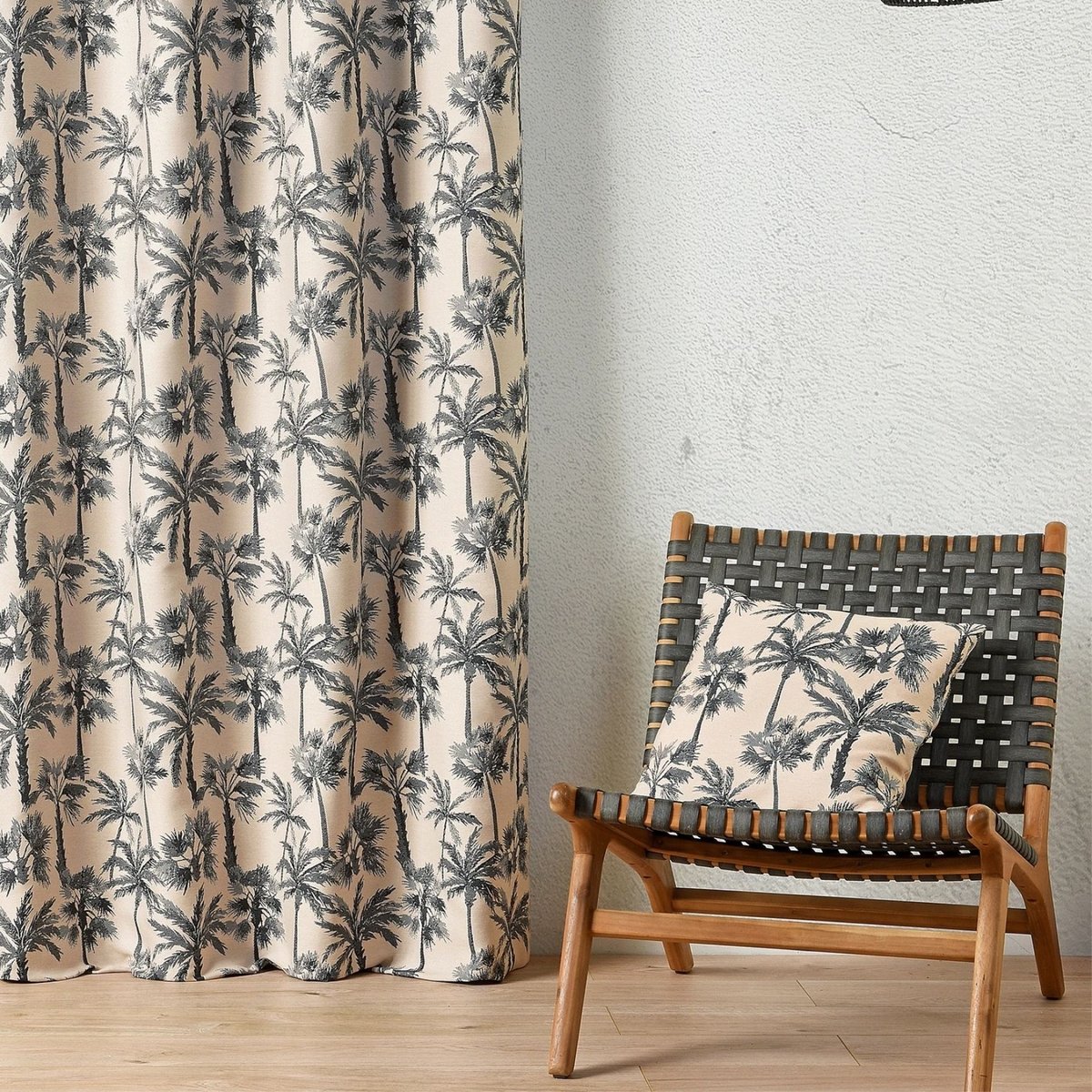 Coussin motif palmier tissé bleu, LINDER