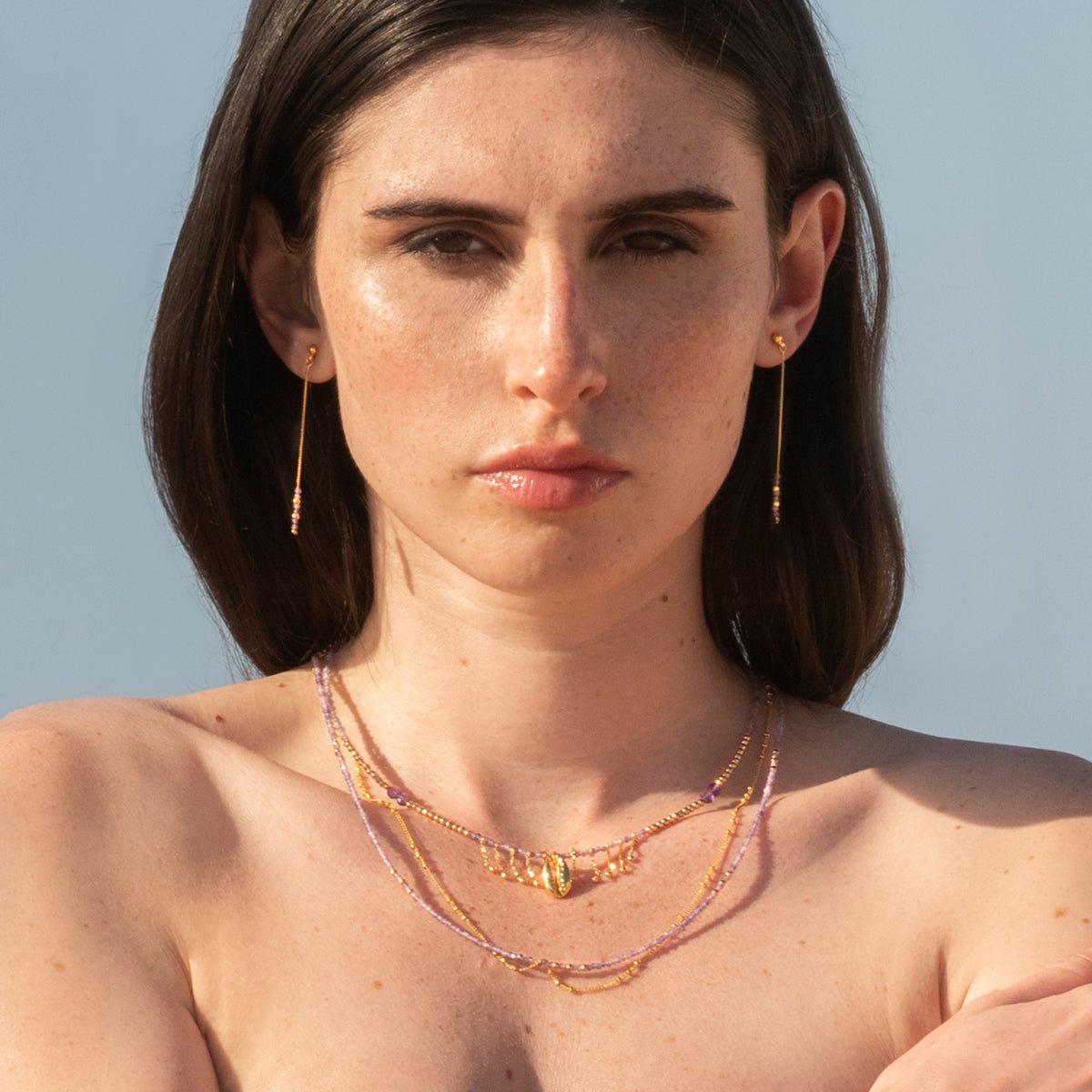 Boucles d'oreilles dorées longues - shani blanc, CAROLINE NAJMAN