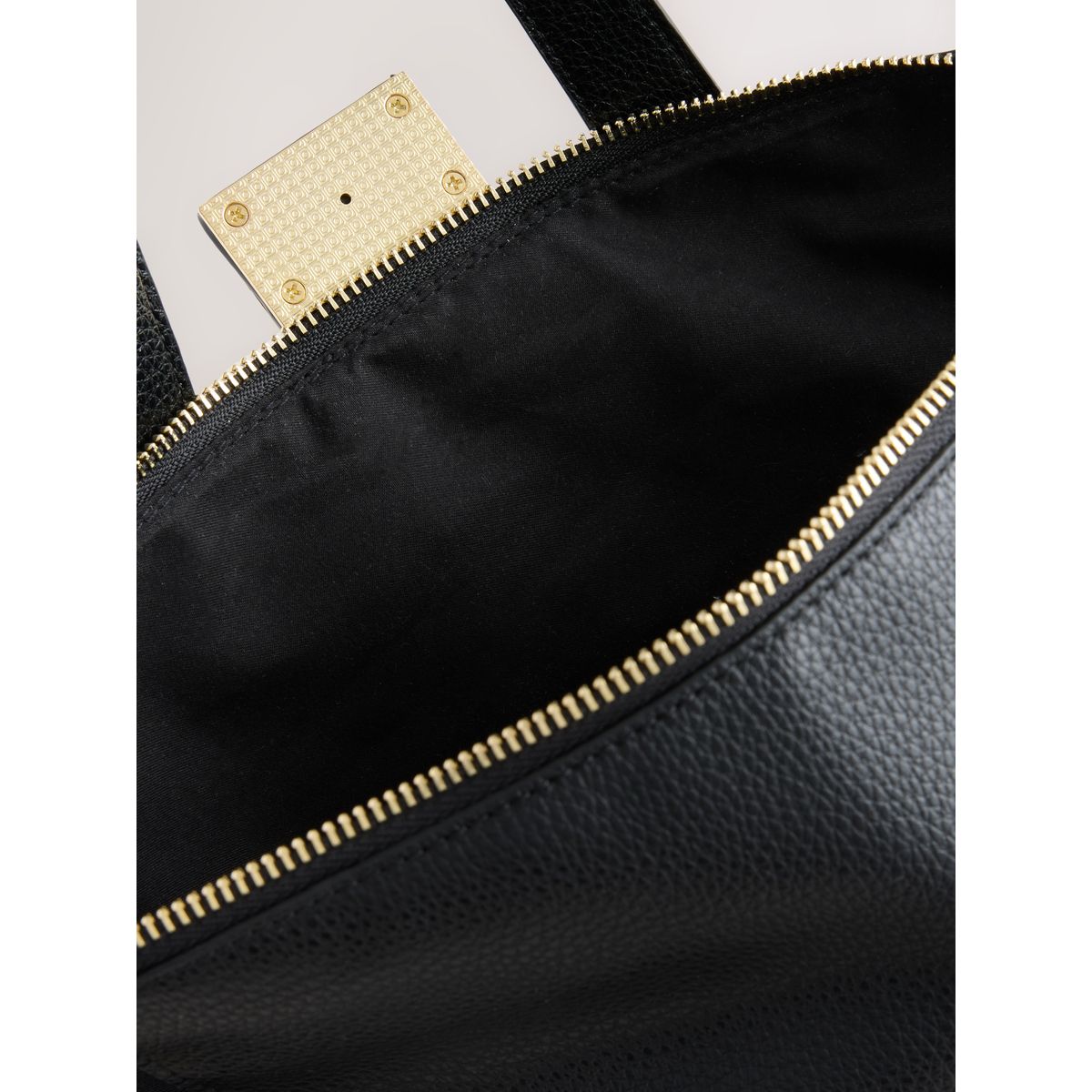 Sac à main avec cadenas noir, NEXT