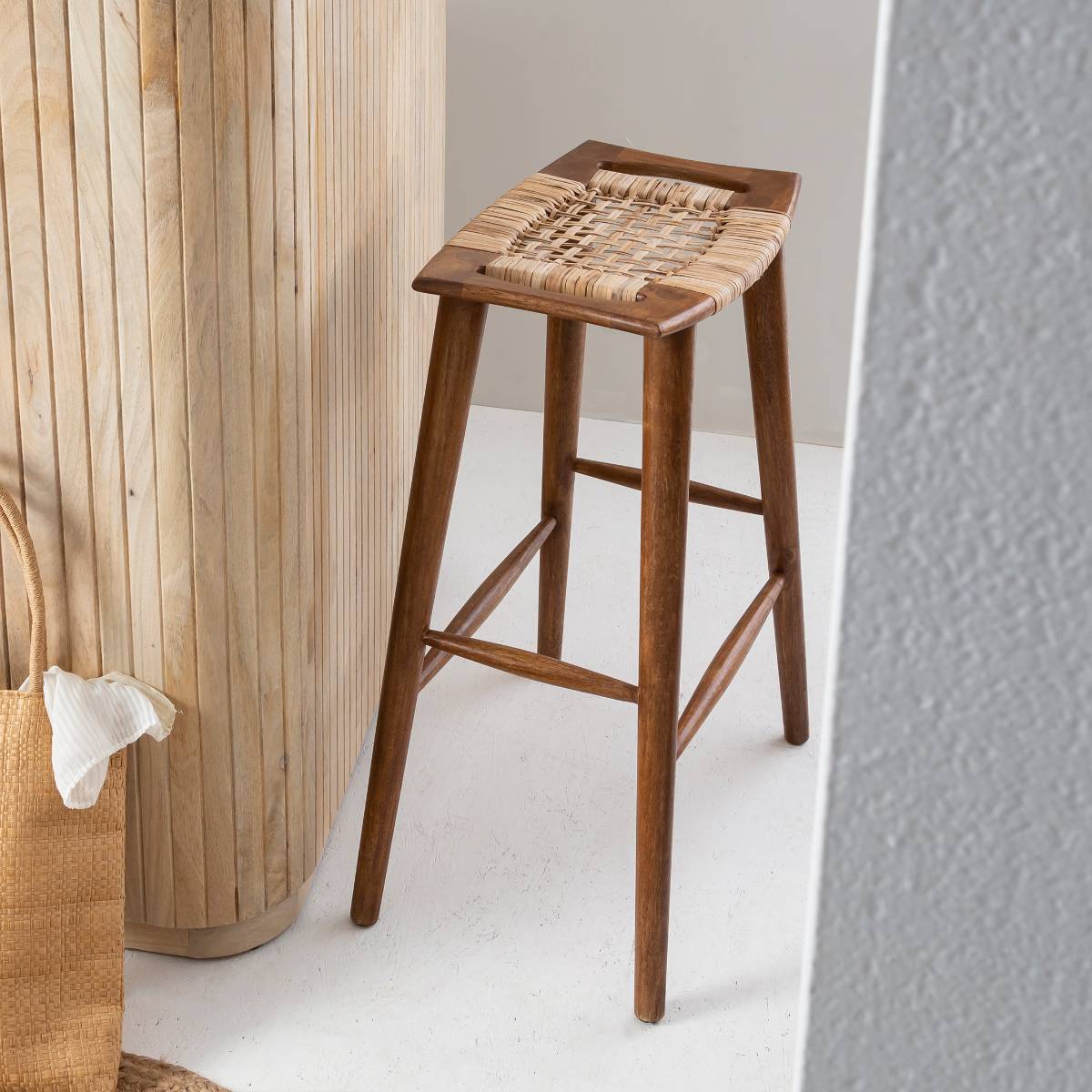 Tabouret de bar en paille SUZANNA bois foncé, MADE IN MEUBLES 