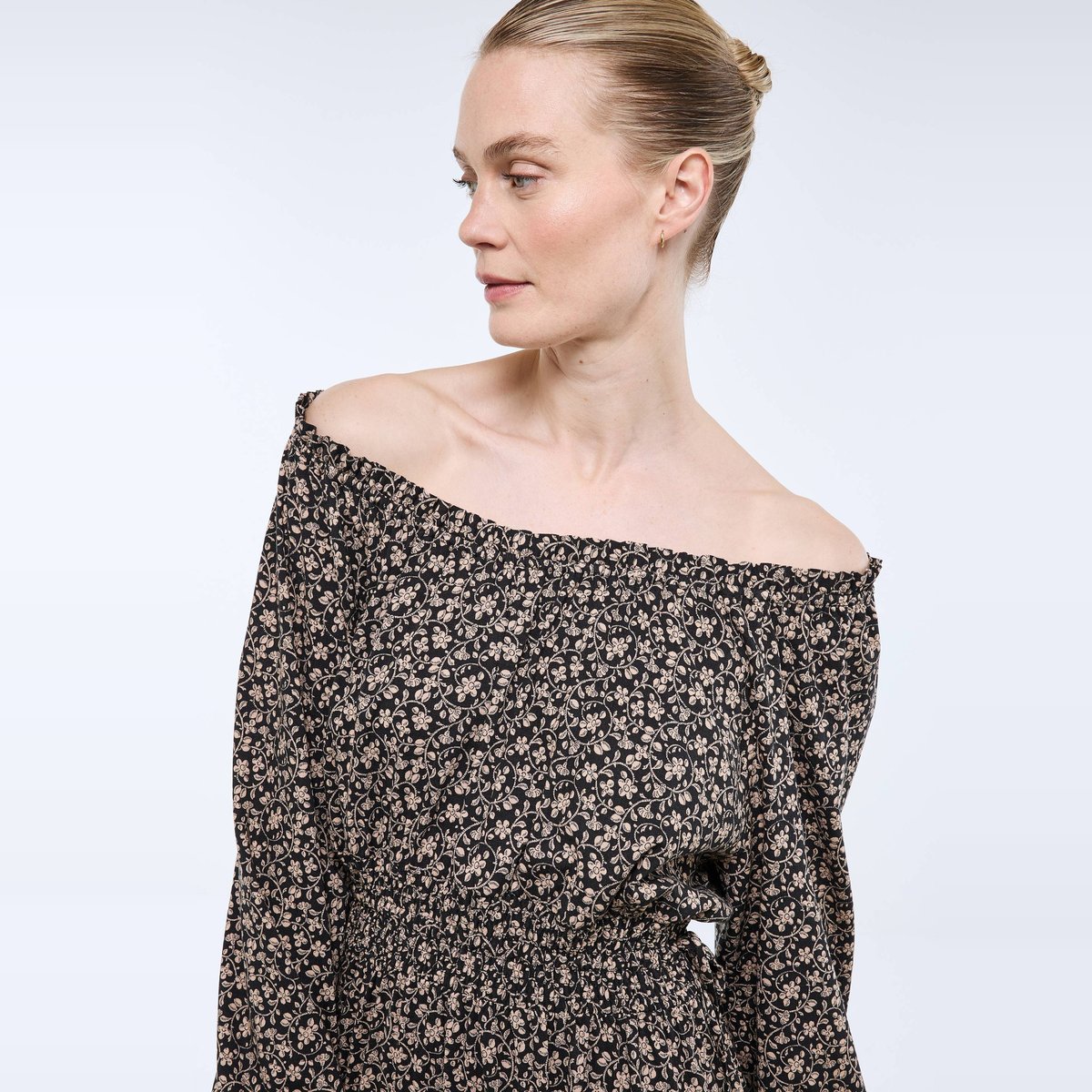 Robe midi smockée imprimée noir, MONOPRIX