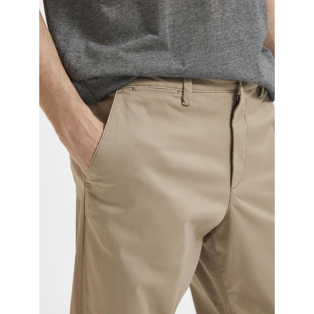 Chinos greige, SELECTED