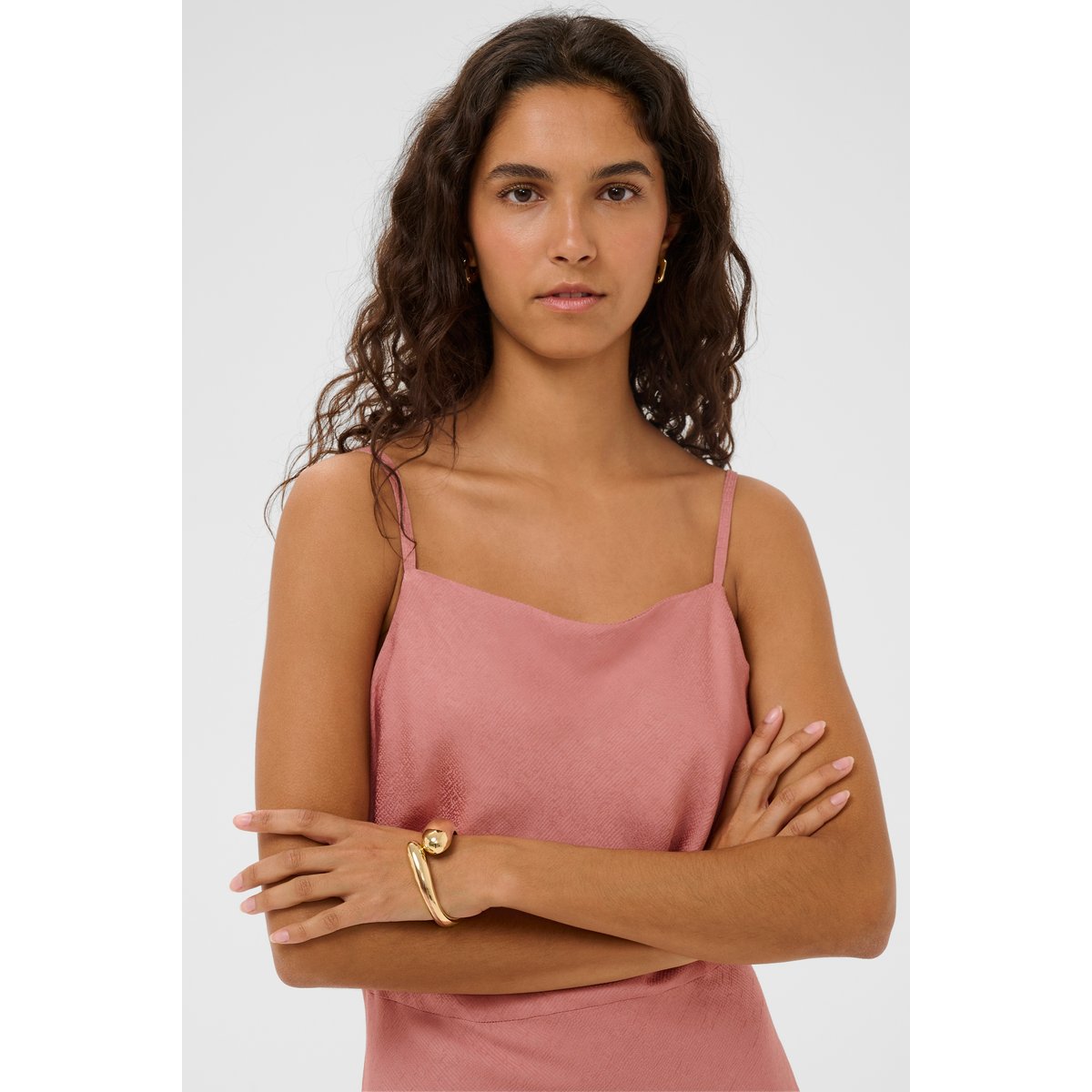 Robe rose ash rose, SOAKED IN LUXURY