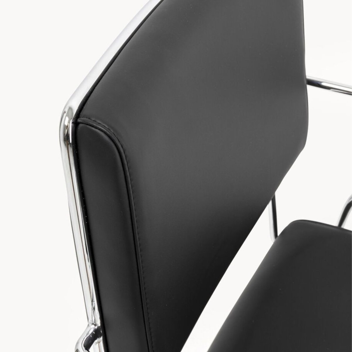 Chaise de bureau pivotante en simili, DOTTORE noir, KARE DESIGN