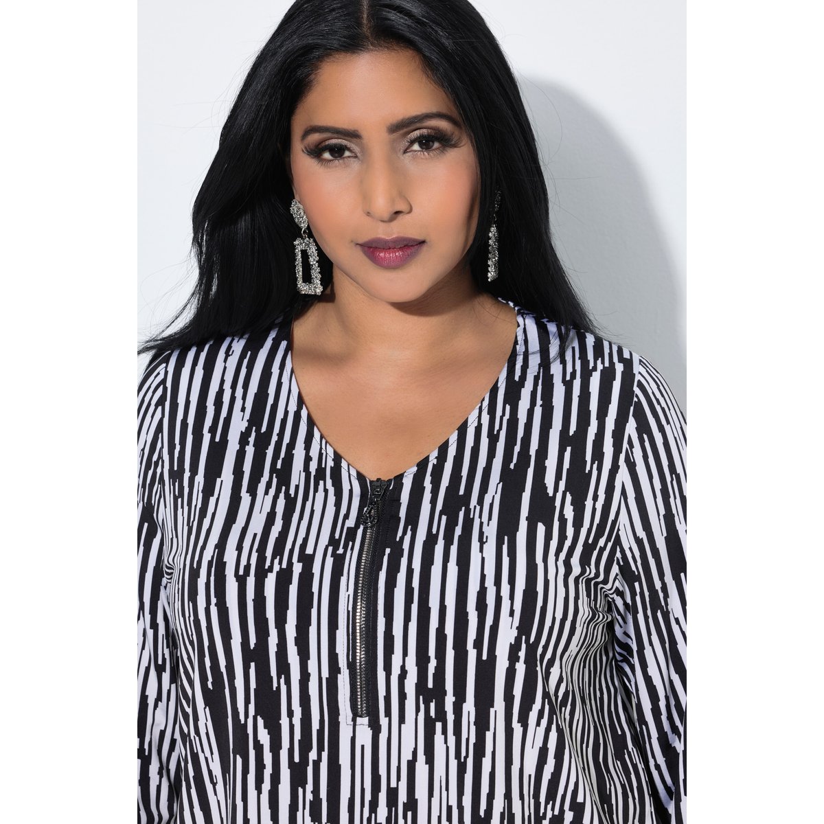 T-shirt rayé au tombé fluide noir, ULLA POPKEN