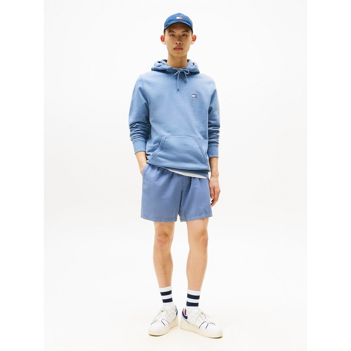 Hoodie met badge logo blauw, TOMMY JEANS