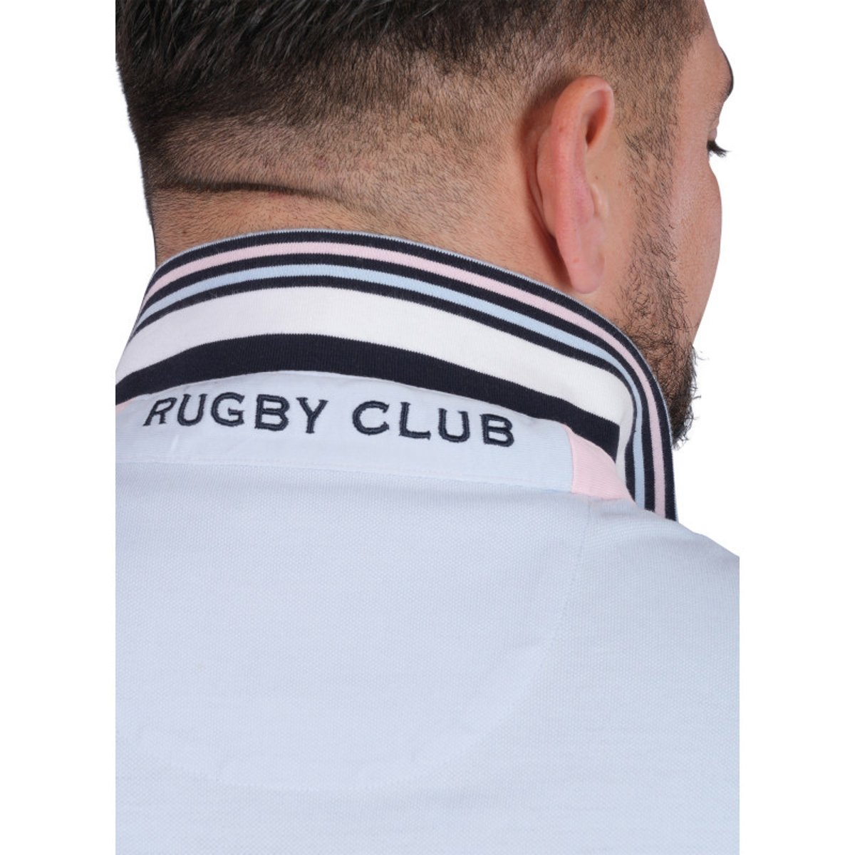Polo en coton ciel uni pourvu d'une coupe droite et d'un col boutonné bleu clair, RUCKFIELD