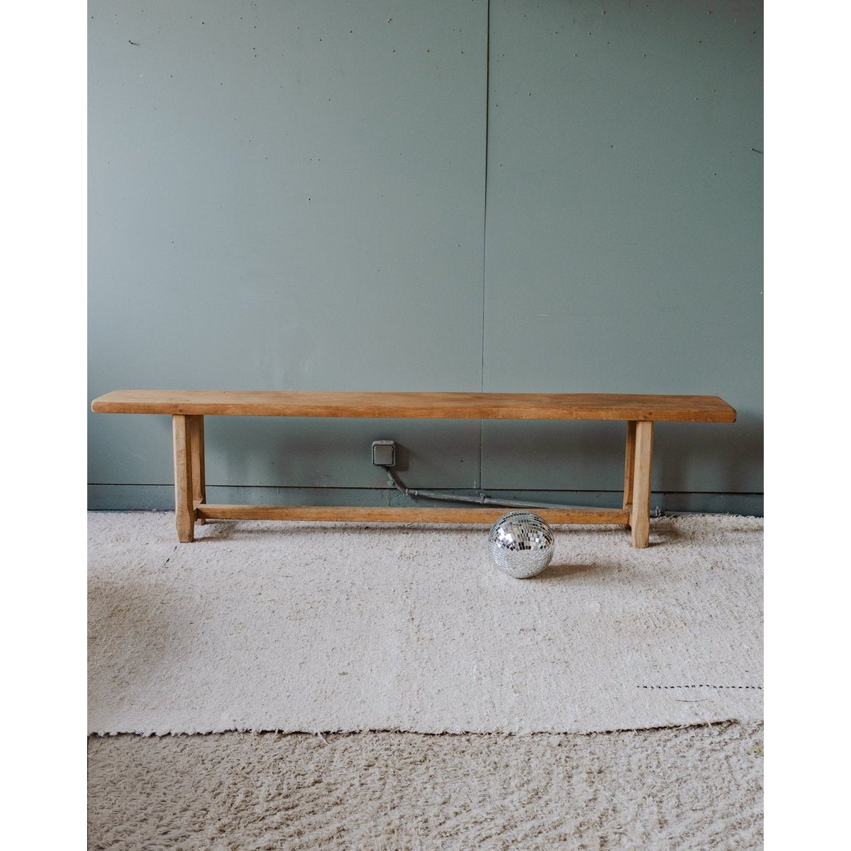 Banc en bois Antoine N°400 - Bon état bois clair, DEBONGOUT