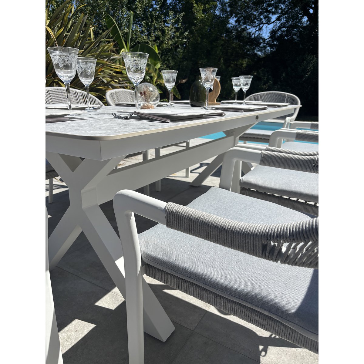 Ensemble repas de jardin 8 places ABELLA blanc, REMARQUABLE