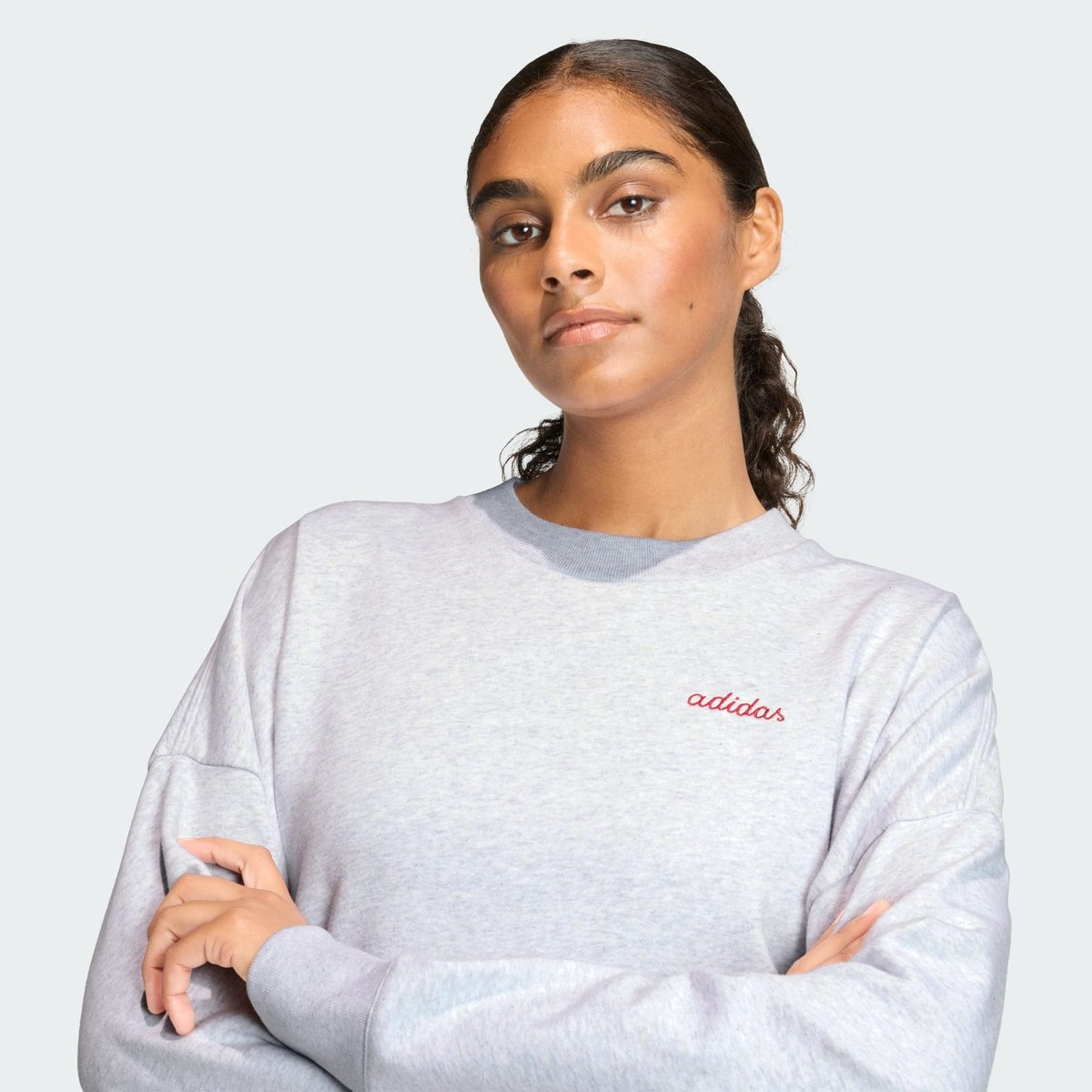 Sweat-Shirt Graphisme Brodé Seasonal Essentials Colorpop light grey heather / active maroon, ADIDAS SPORTSWEAR