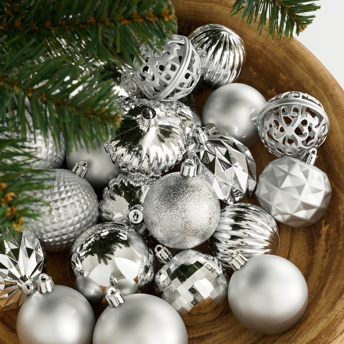 Lot de 60 boules de Noël incassables GLIMMA argent, MICA DECORATIONS