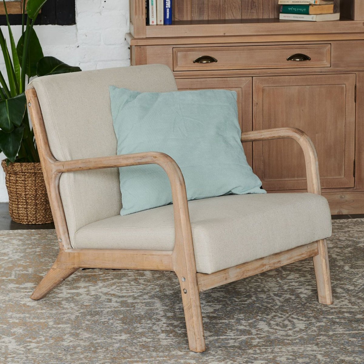 Fauteuil avec accoudoirs en lin matelassé - SEVENTIES beige, HELLIN, DEPUIS 1862