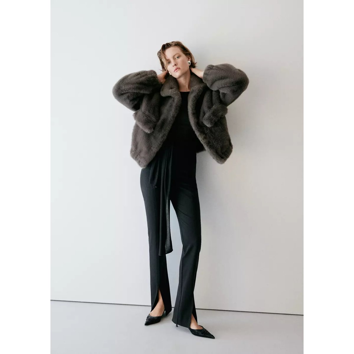 Pantalon skinny fendu en bas noir, MANGO