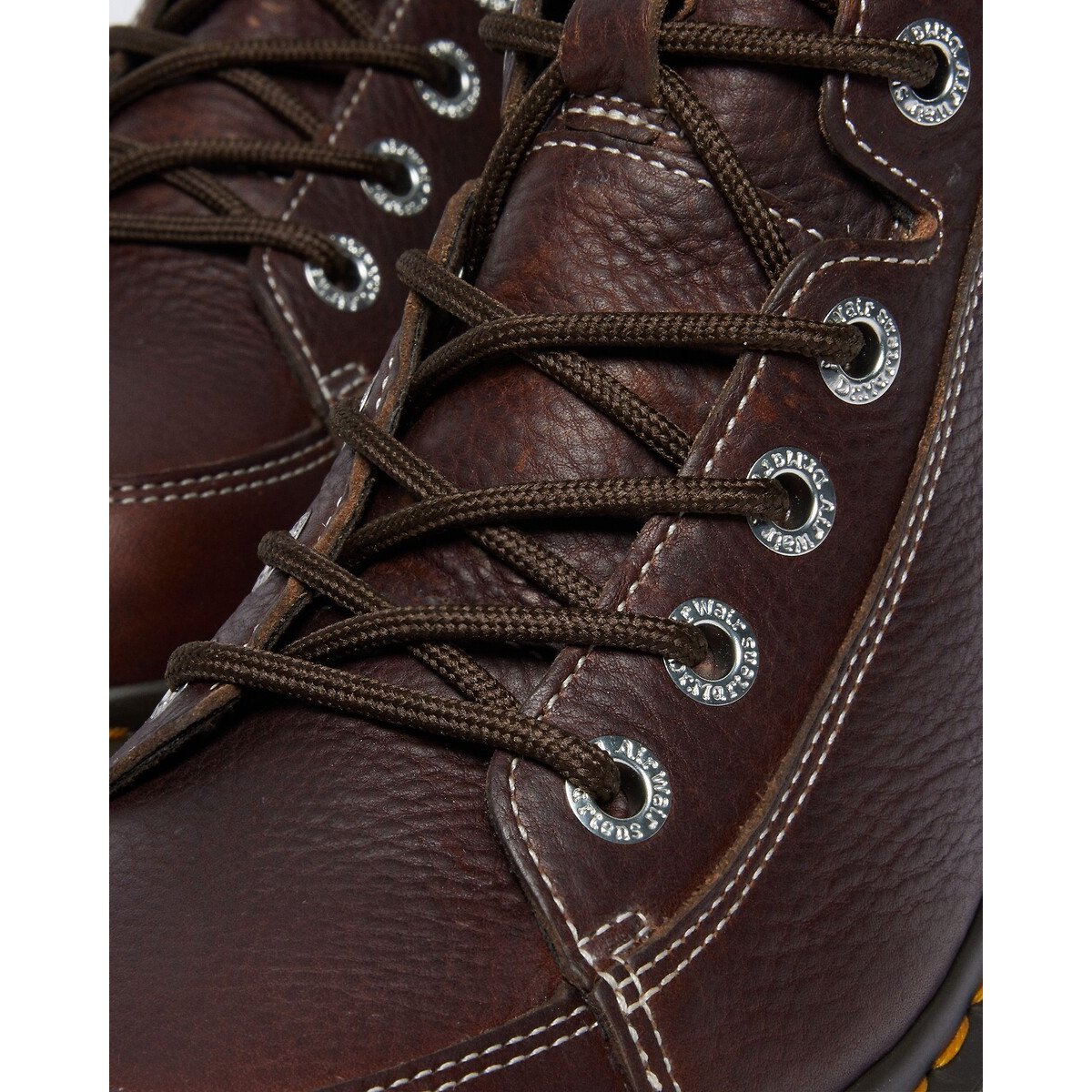 Stivaletti Buzz stringati in pelle Grizzly marrone scuro, DR. MARTENS
