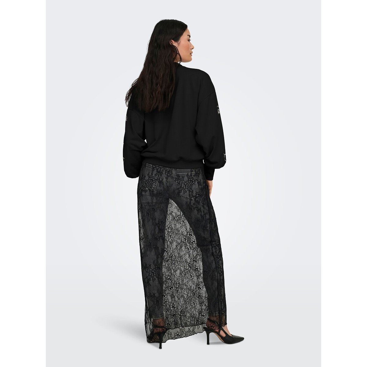 Embroidered Sleeve Crew Neck Sweatshirt black, ONLY