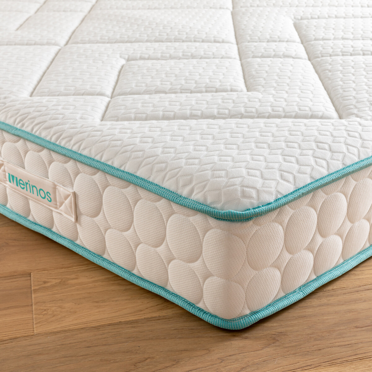 Matras in latex, stevig luxe comfort Le Tout Delicat wit/blauw, MERINOS