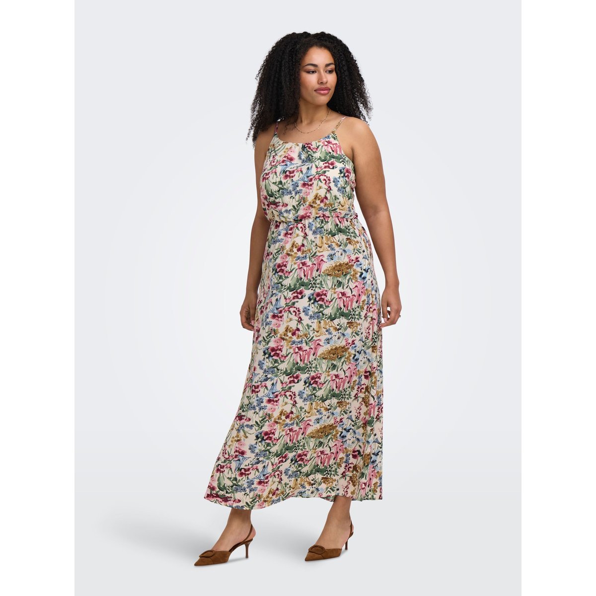 Robe cloud dancer 1, ONLY CARMAKOMA