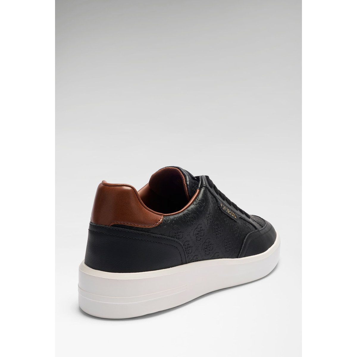 Baskets Yujen noir, GUESS