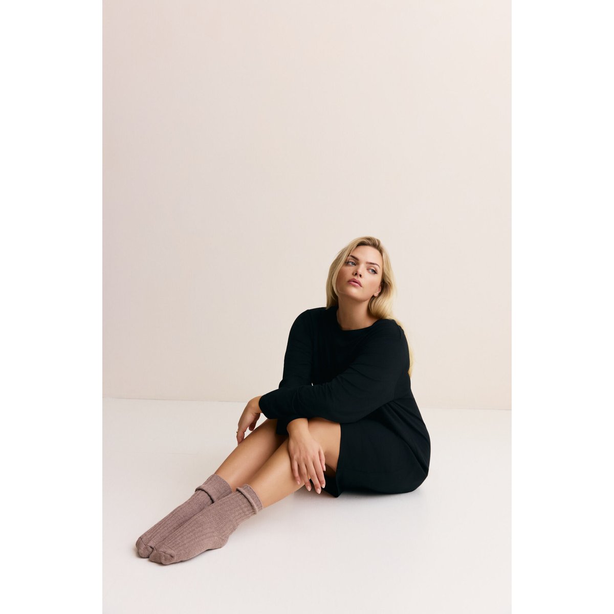 Robe avec manches longues noir, YOEK