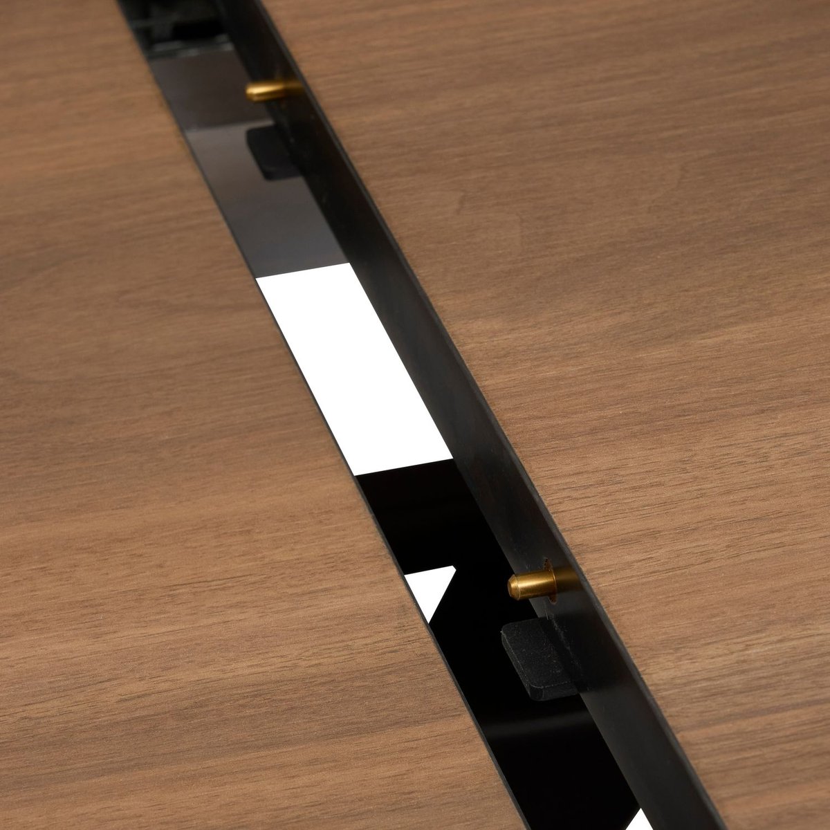Table à manger extensible 6 places effet bois SANDRI marron, ATMOSPHERA
