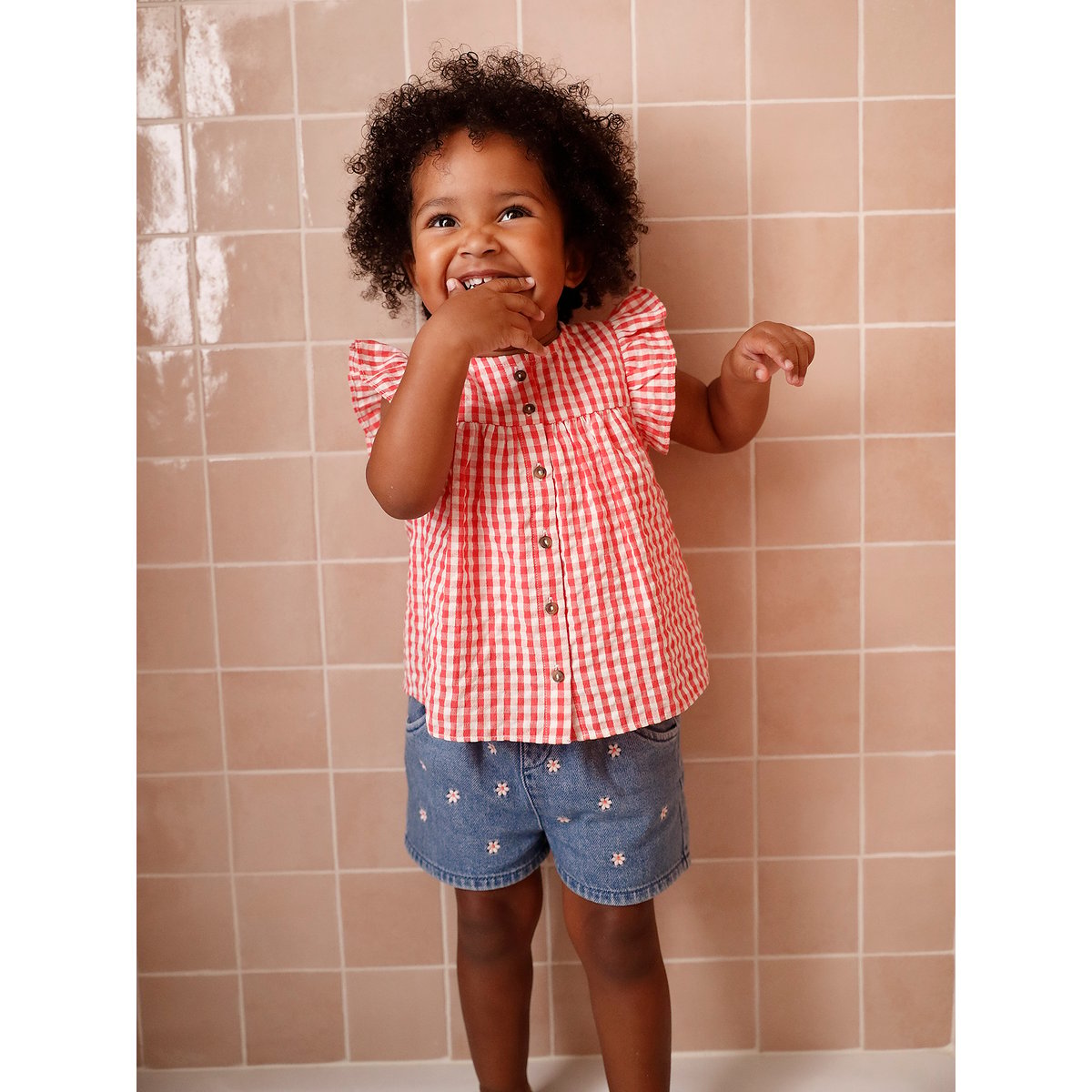 Short bébé en denim brodé stone, VERTBAUDET