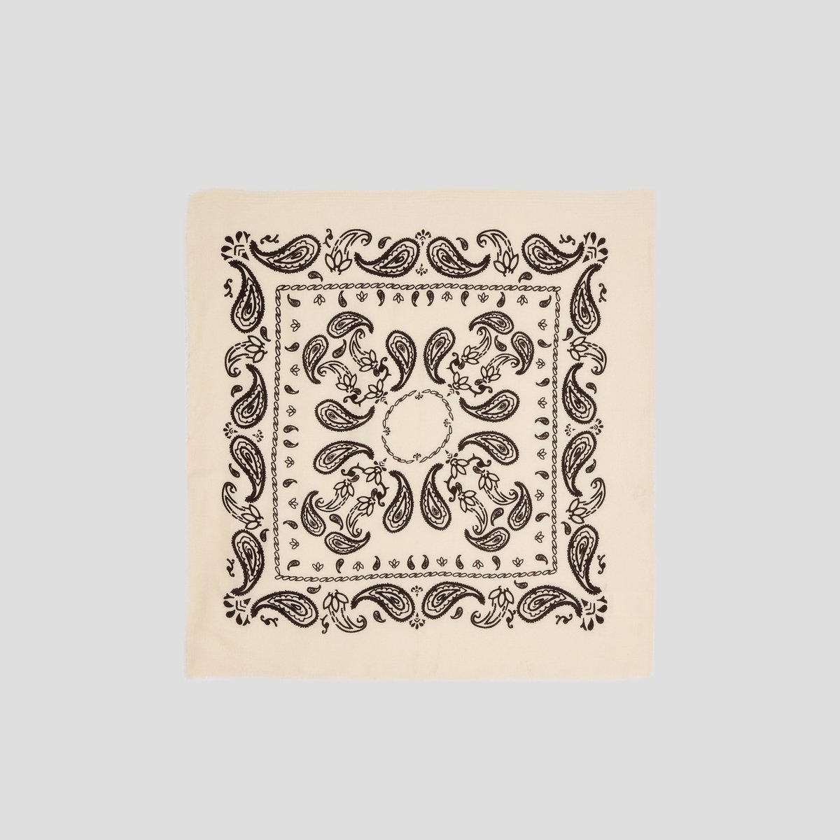 Écharpe carrée motif cachemire blanc cassé ecru, GRAIN DE MALICE