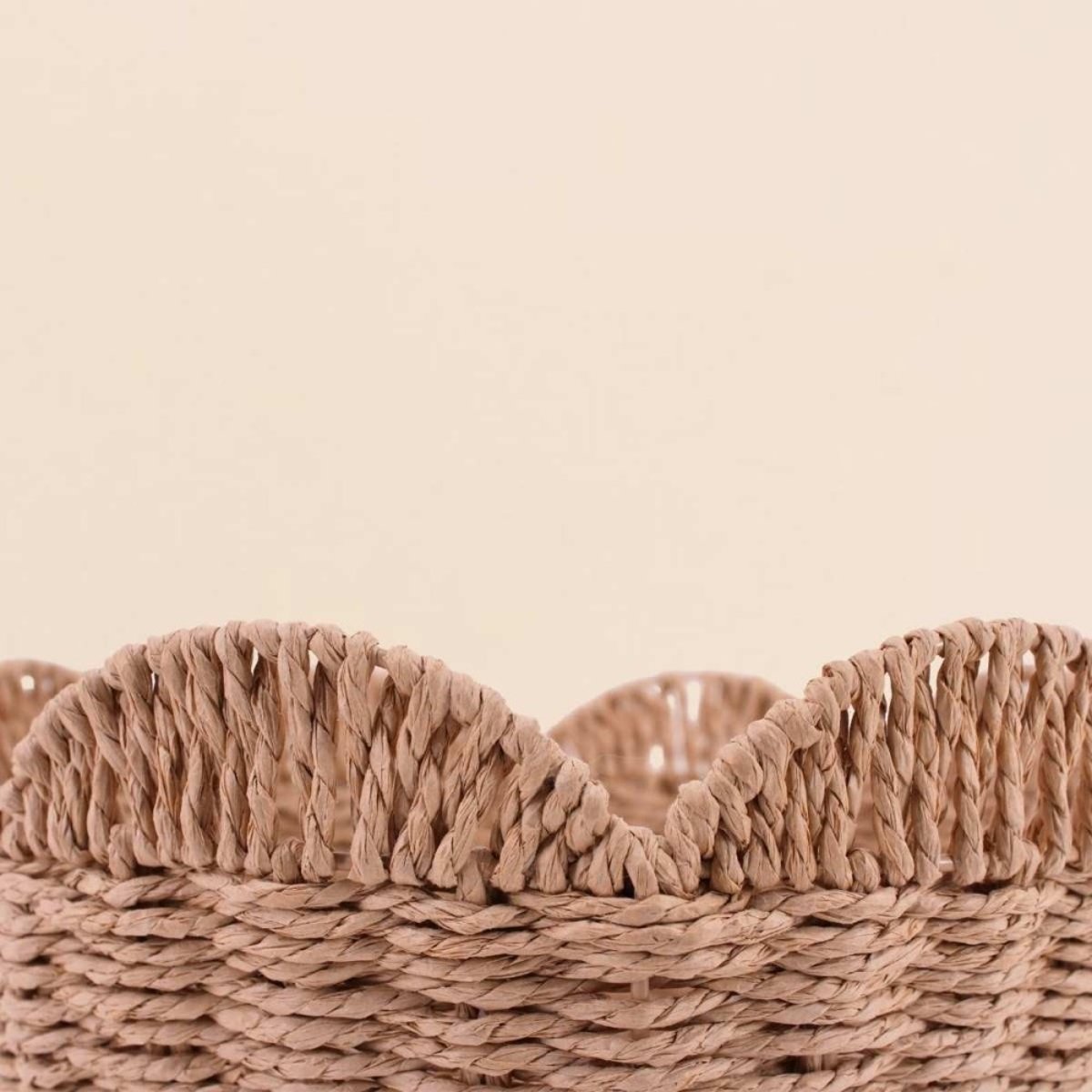 Corbeille forme fleur en corde papier 33cm naturel, ORNAMI