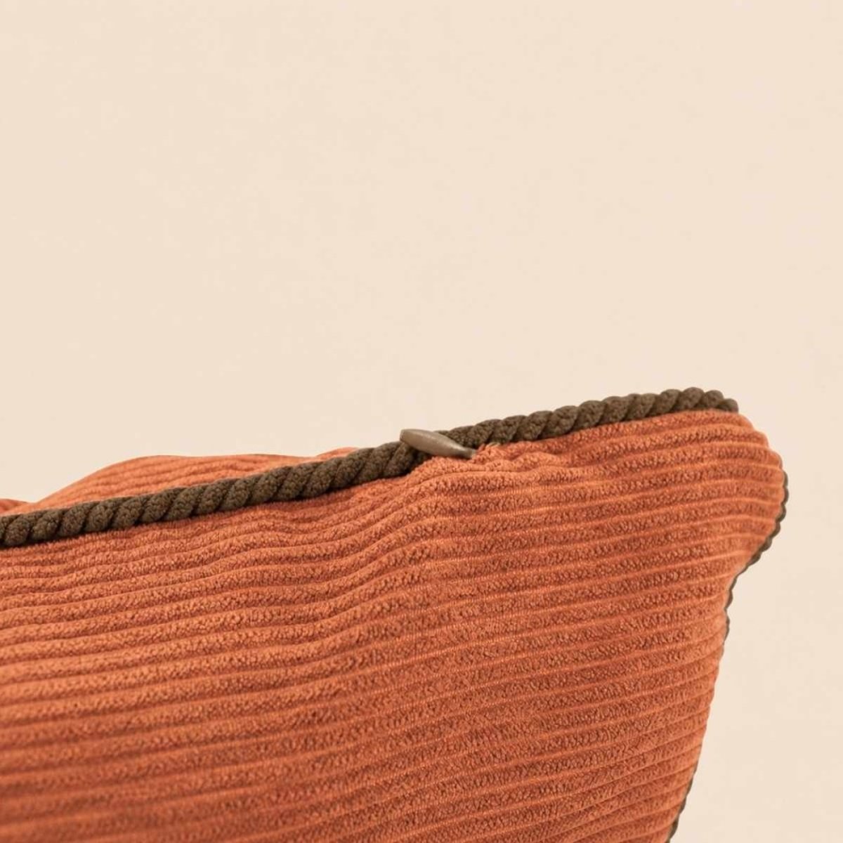 Lot de 2 housses de coussin 35x60cm en velours marron, ORNAMI