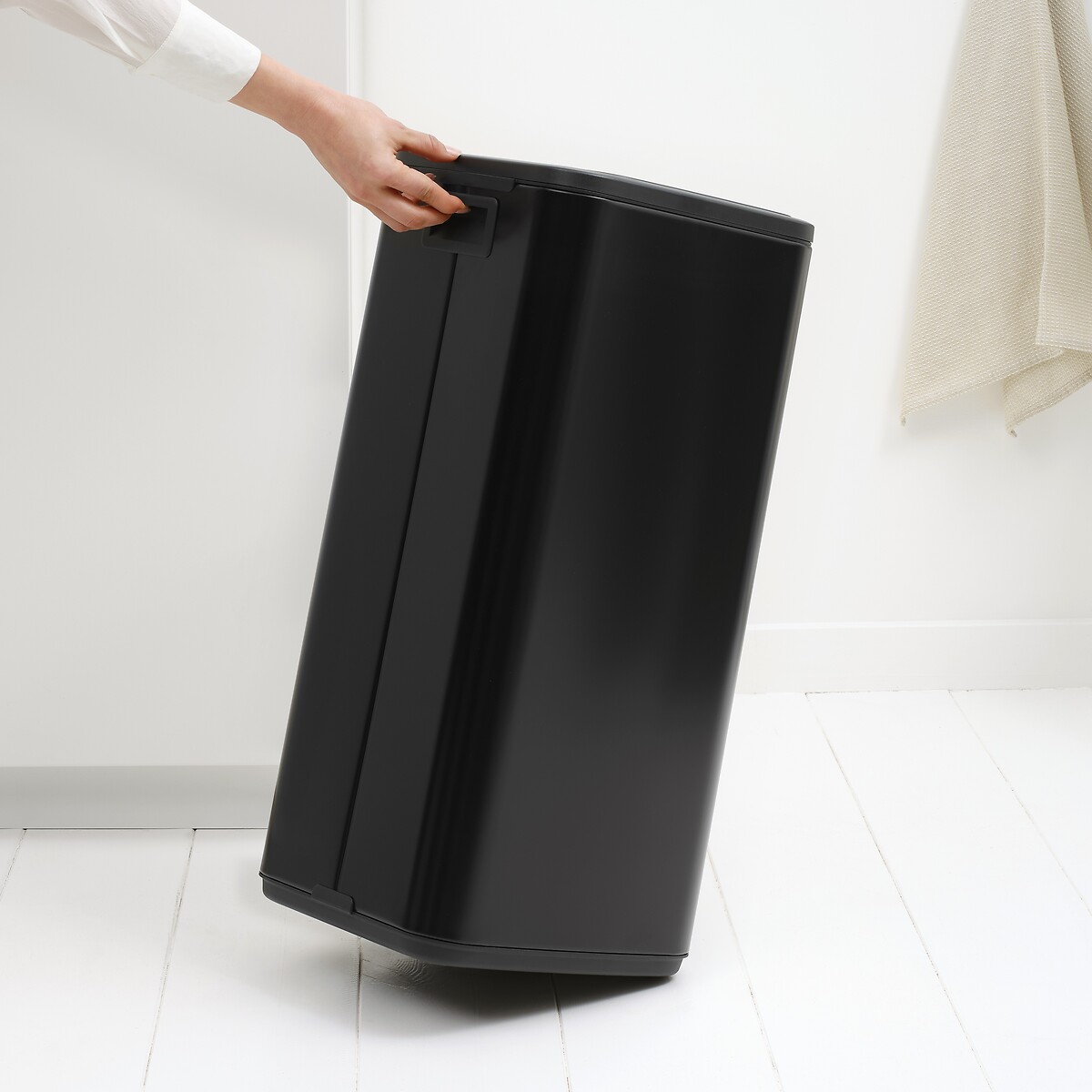 Poubelle de cuisine Bo Touch Bin 30L noir mat, BRABANTIA