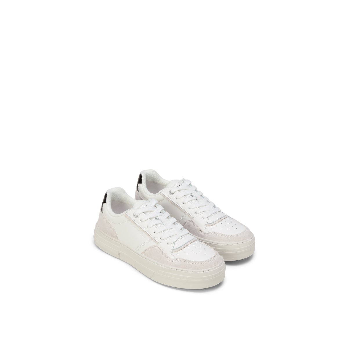 Baskets de cour en cuir de vache avec doublure en éponge blanc, MARC O'POLO