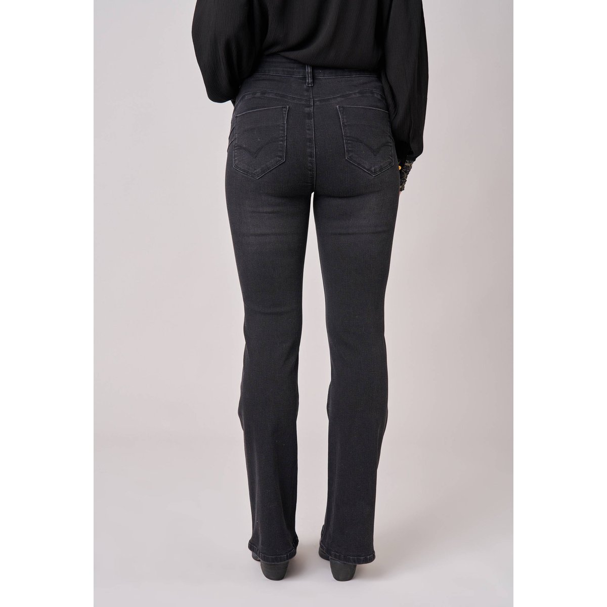 Jean bootcut femme ALICIA black used, DEELUXE