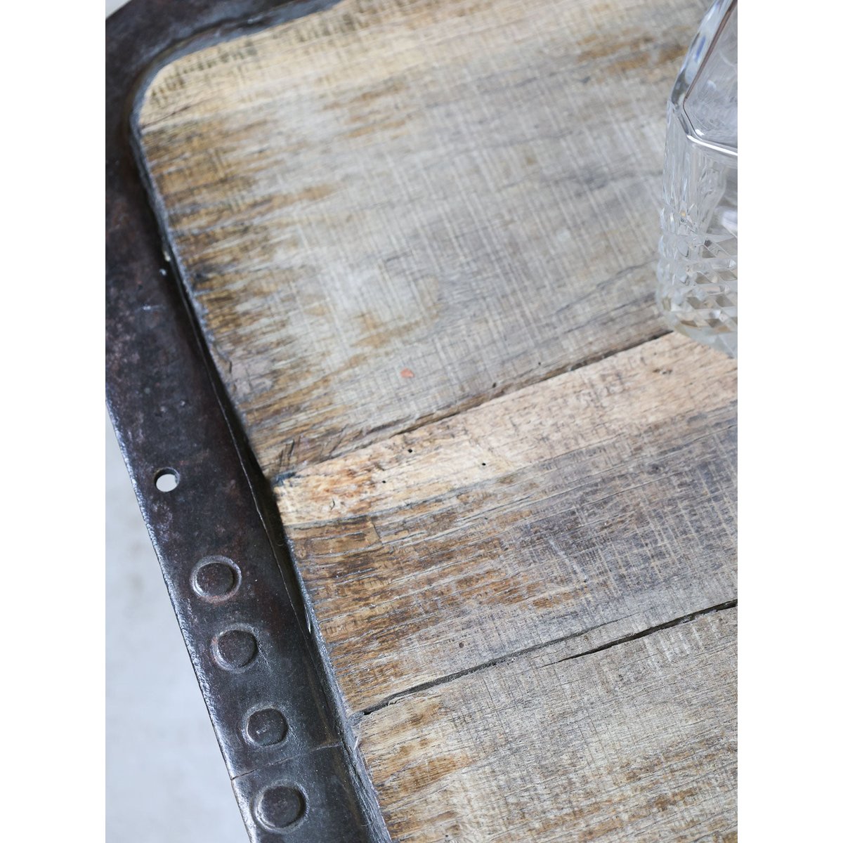 Table basse industrielle en bois Léonie N°433 - Bon état bois clair, DEBONGOUT