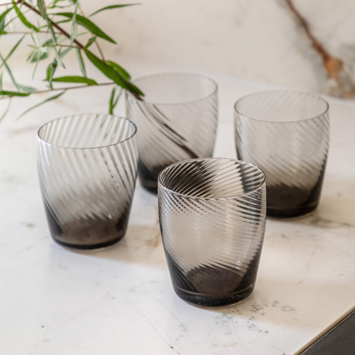 Set of 4 Vela Tumbler Glasses in Smoked Grey grey, ÉDITÉ