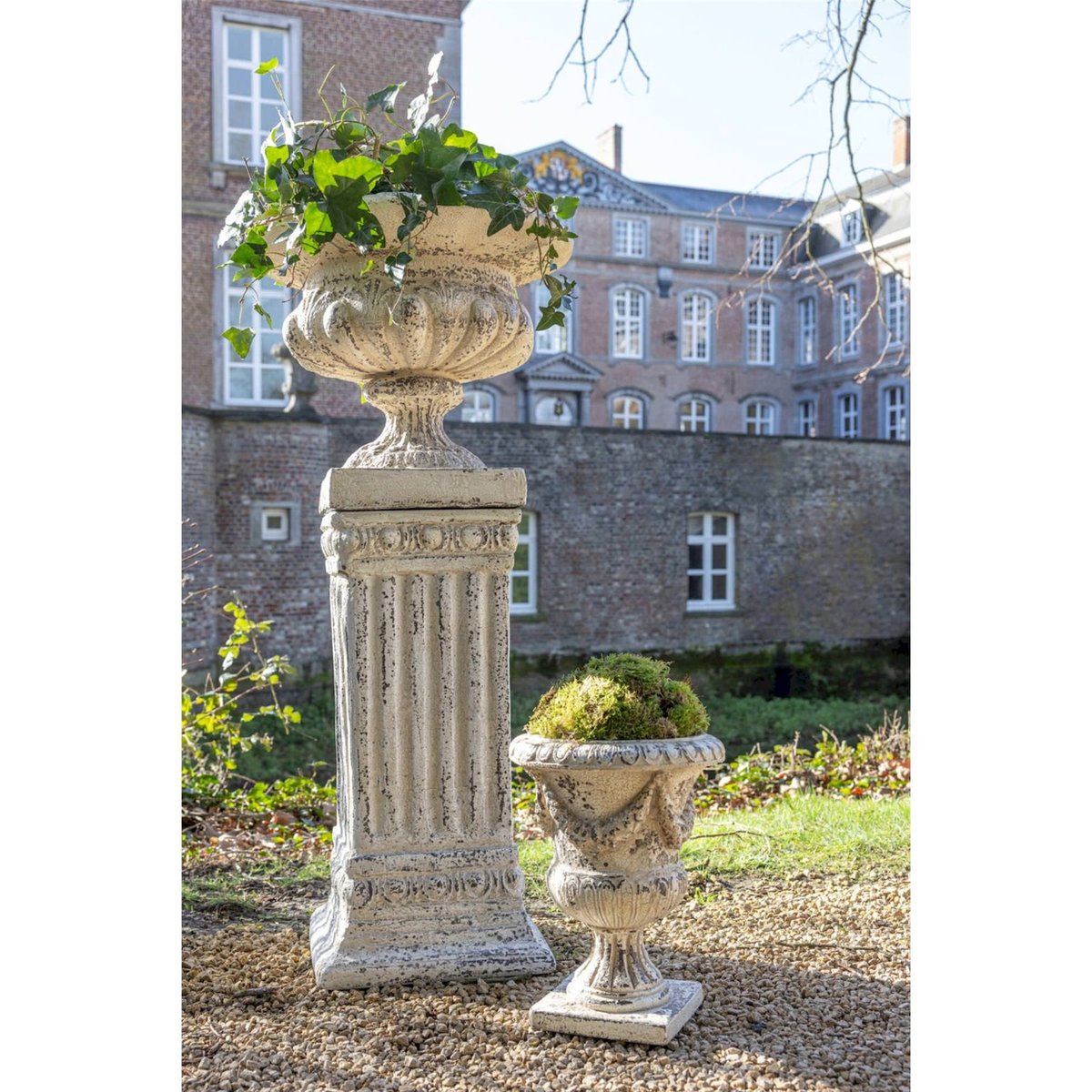 Cache-pot en résine style antique blanc cassé, RECOLLECTION