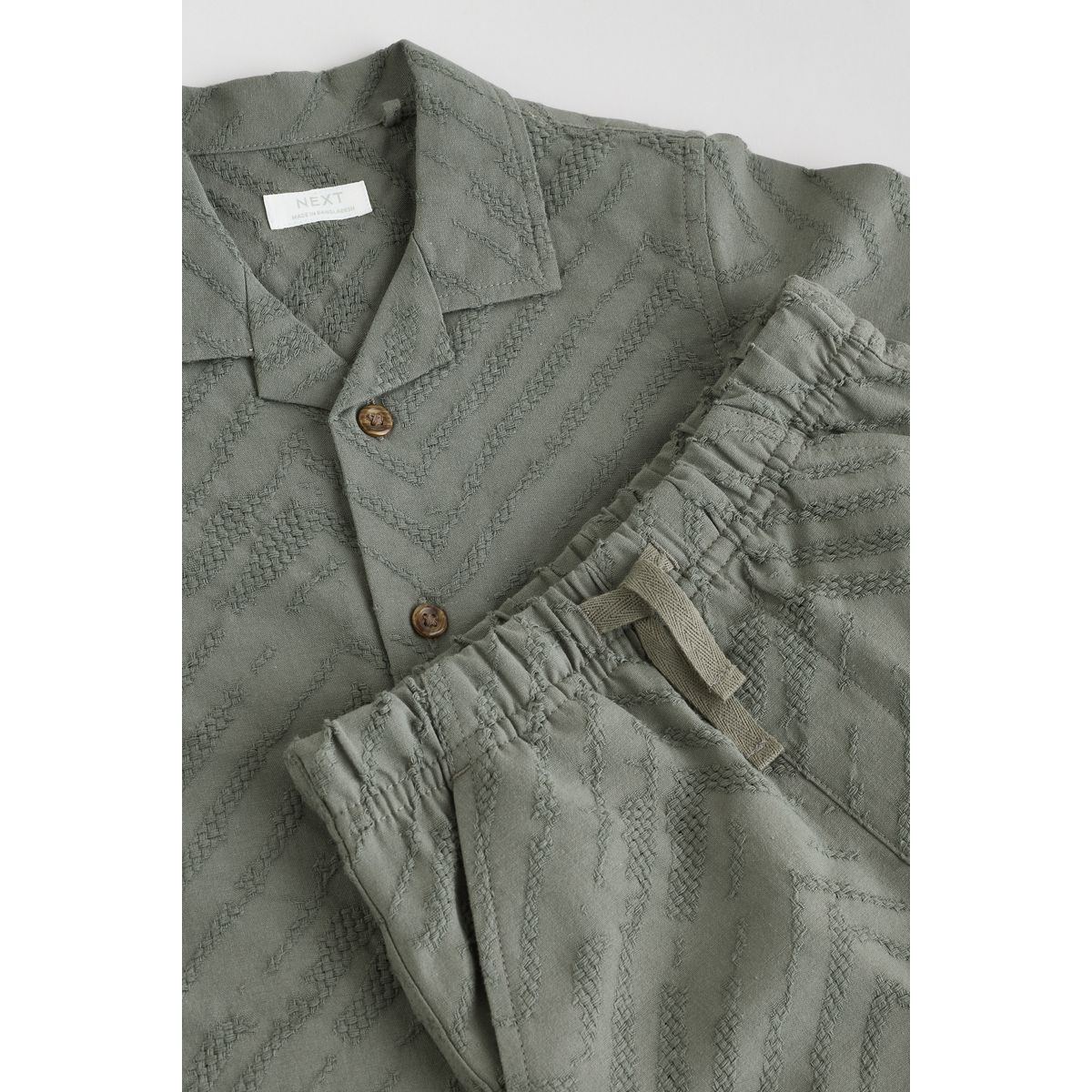 Short et chemise texturée à manches courtes vert kaki, NEXT