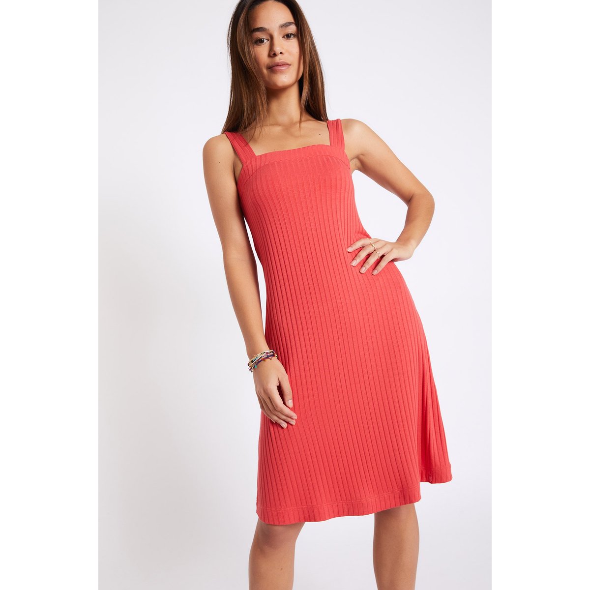 Robe Tyssia - EVERYDAY rouge cerise, BANANA MOON