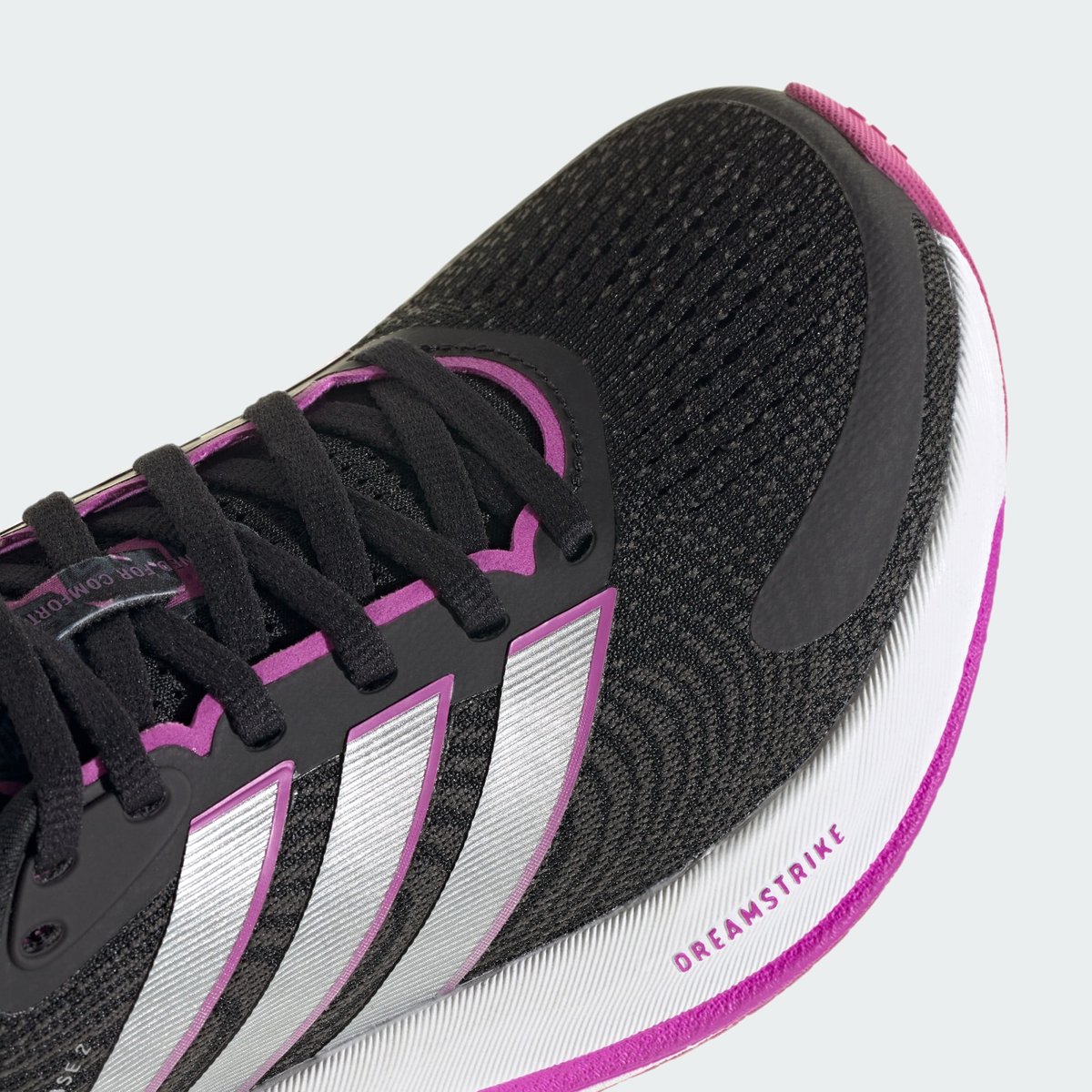 Chaussure De Running Adidas Minecraft Supernova Ease 2 Junior Chaussure De Running Adidas Minecraft Supernova Ease 2 Junior core black / silver metallic / purple burst, adidas Performance