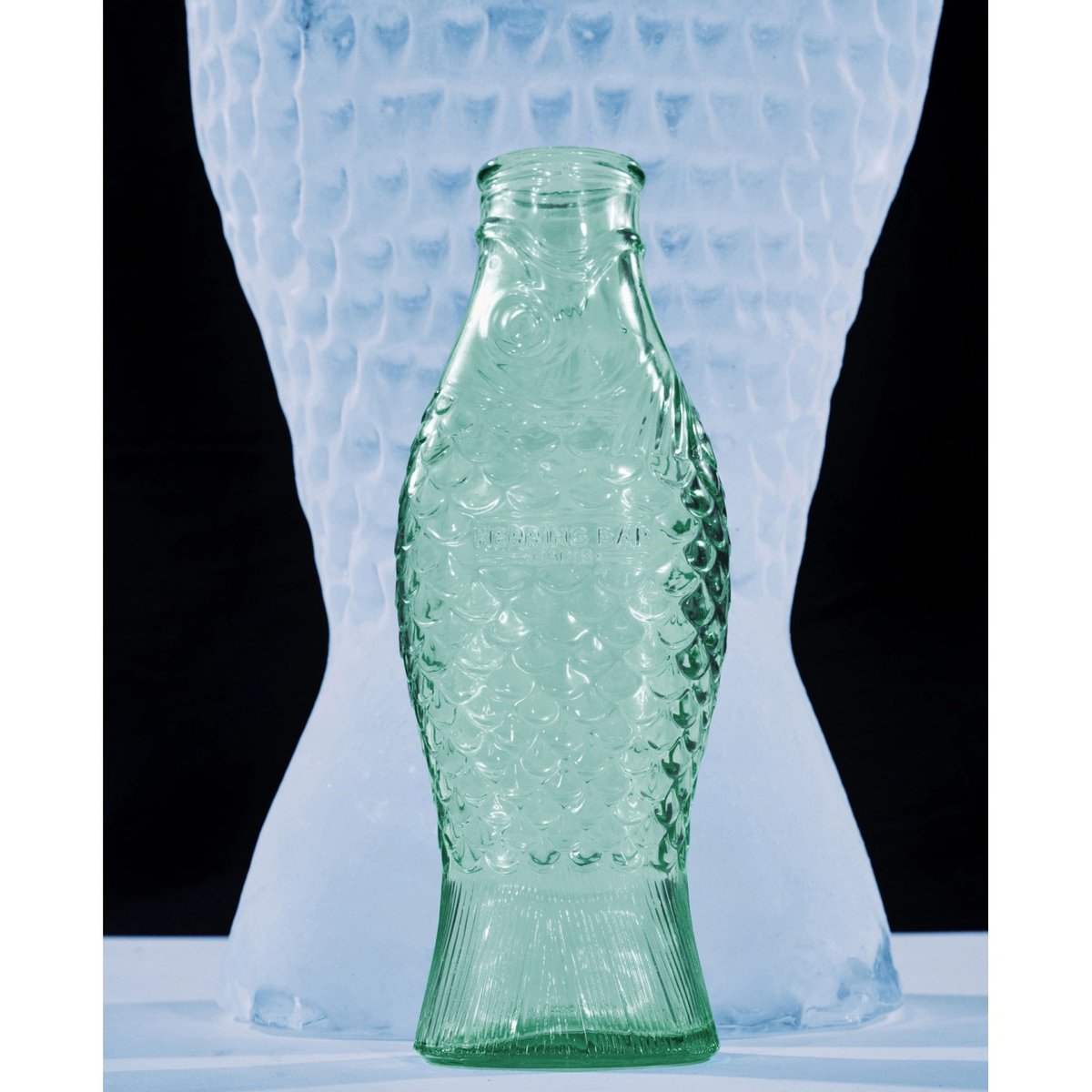 Carafe en verre Fish vert, SERAX